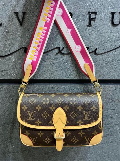 louis vuitton diane monogram strap